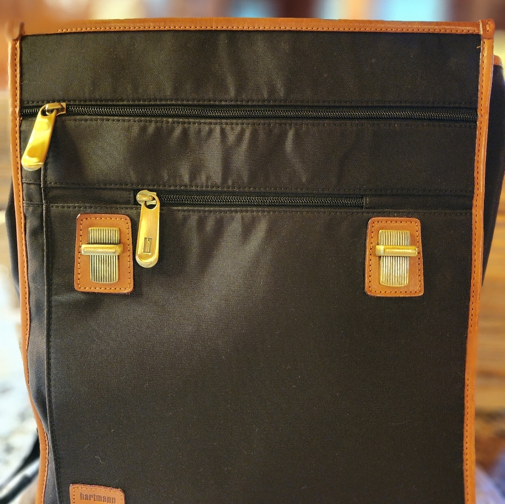 Hartmann Messenger/Computer Bag - Picture 2 of 15